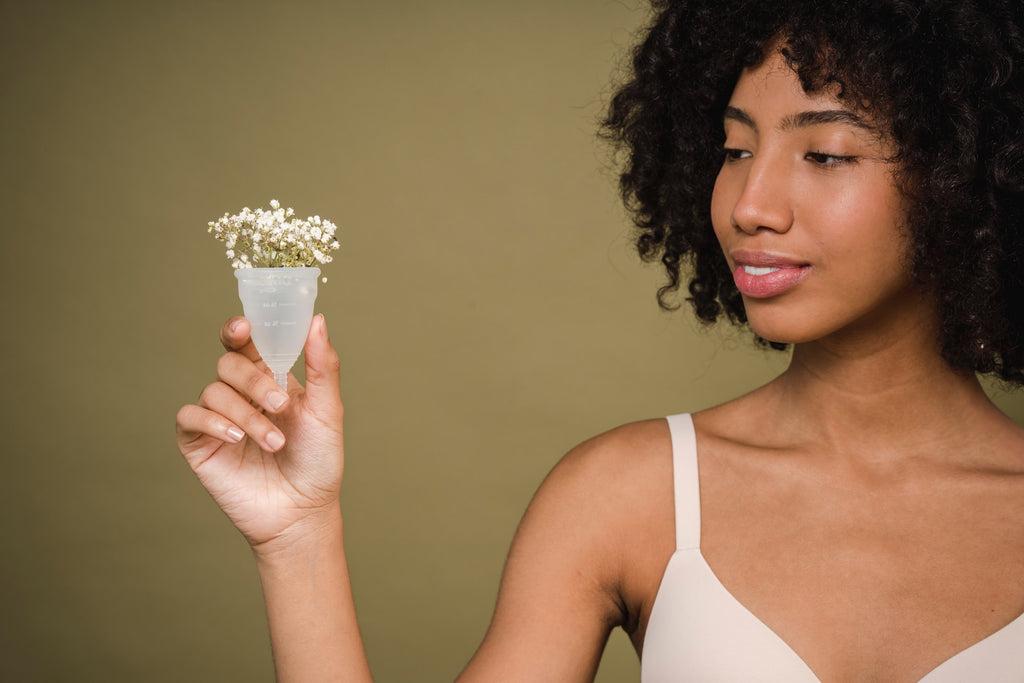 How To Fold A Menstrual Cup: Our Team Favorite Folds